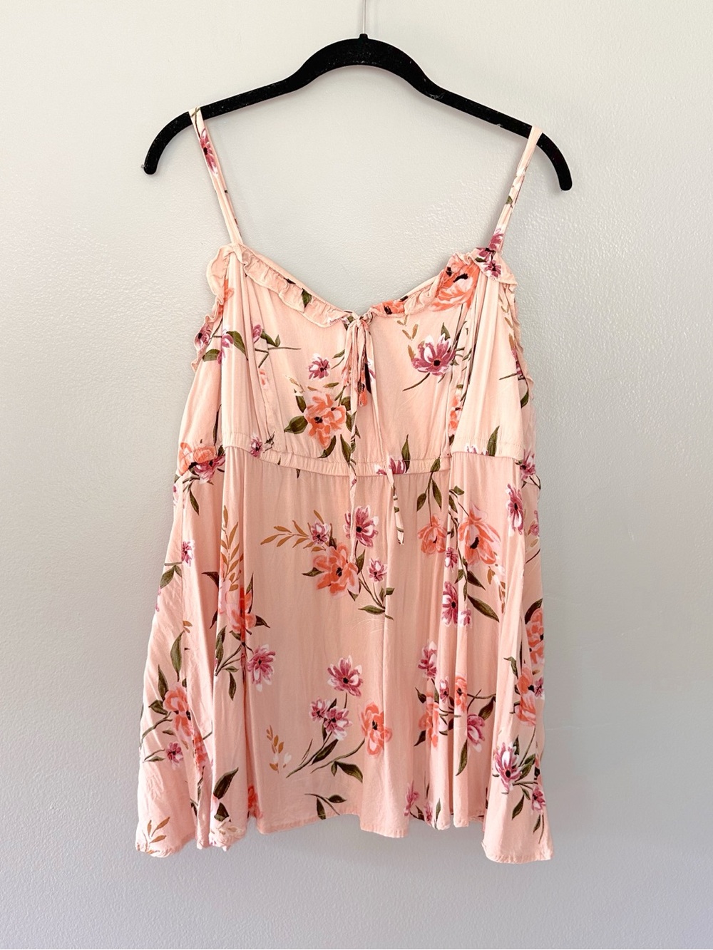 Torrid Blush Pink Floral Challis Ruffle Tie Front Cami Tank Top size 1 or 1X